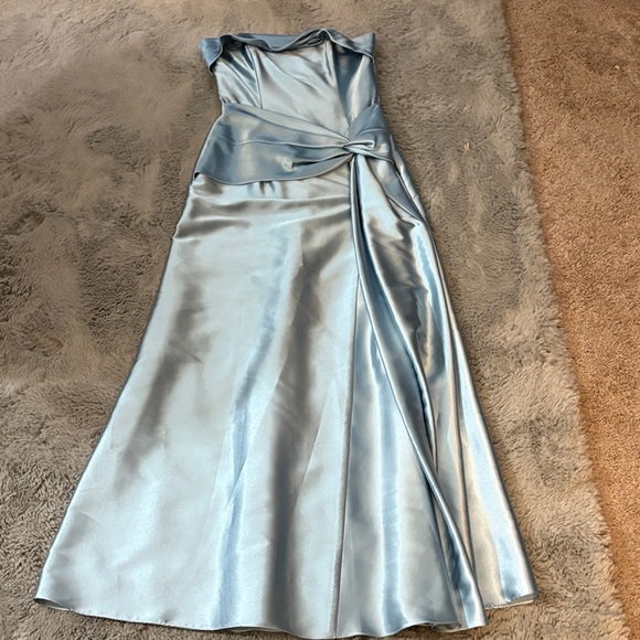 Jessica McClintock Dresses & Skirts - Jessica McClintock Shimmering Light Blue Dress